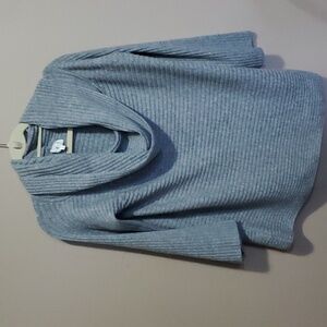 Lou grey sweater size medium